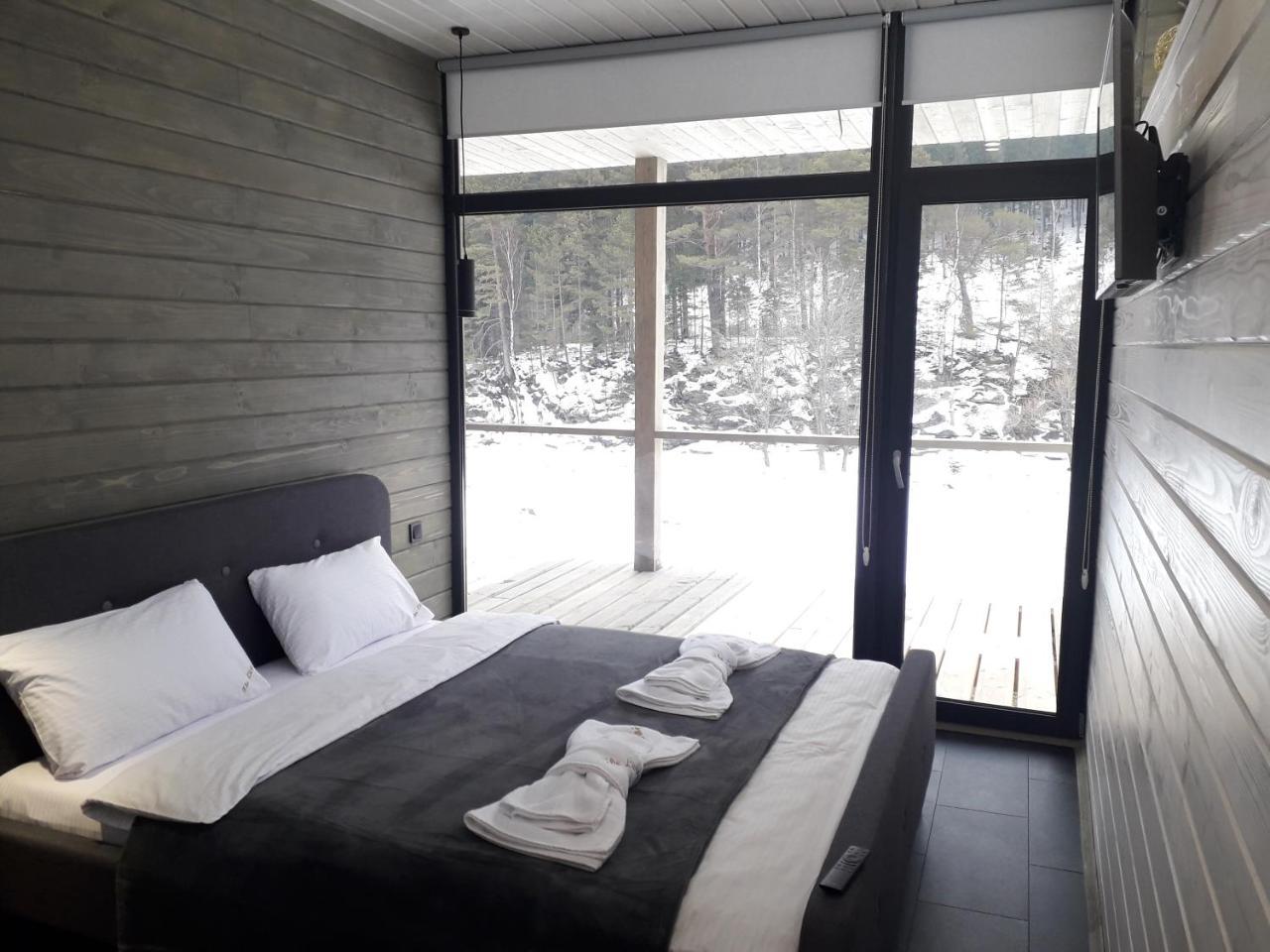 Villa The Living Tatariv Esterno foto