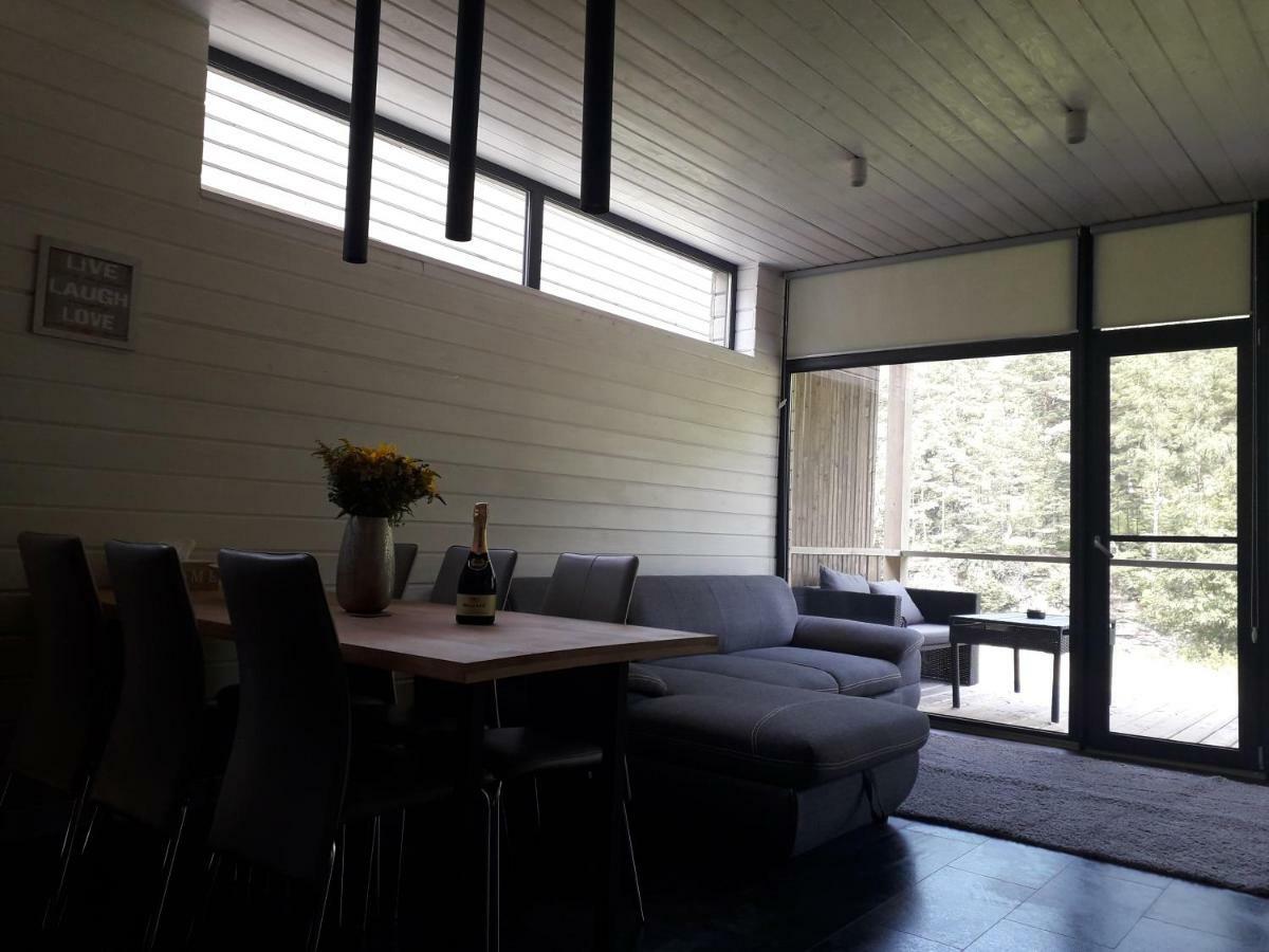 Villa The Living Tatariv Esterno foto